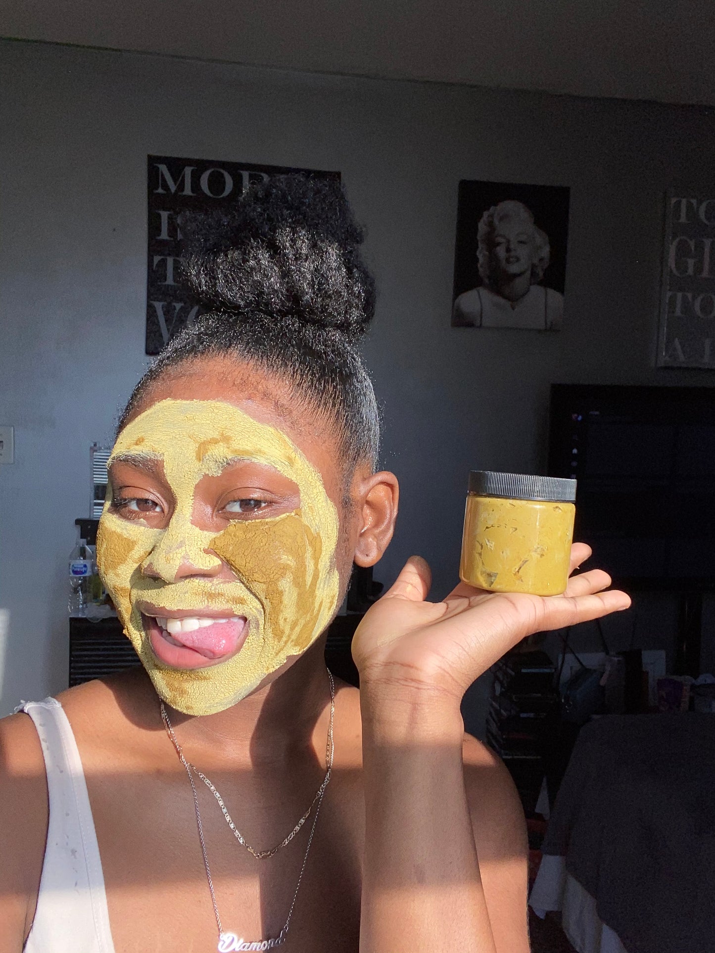 "Glow" Clay Mask